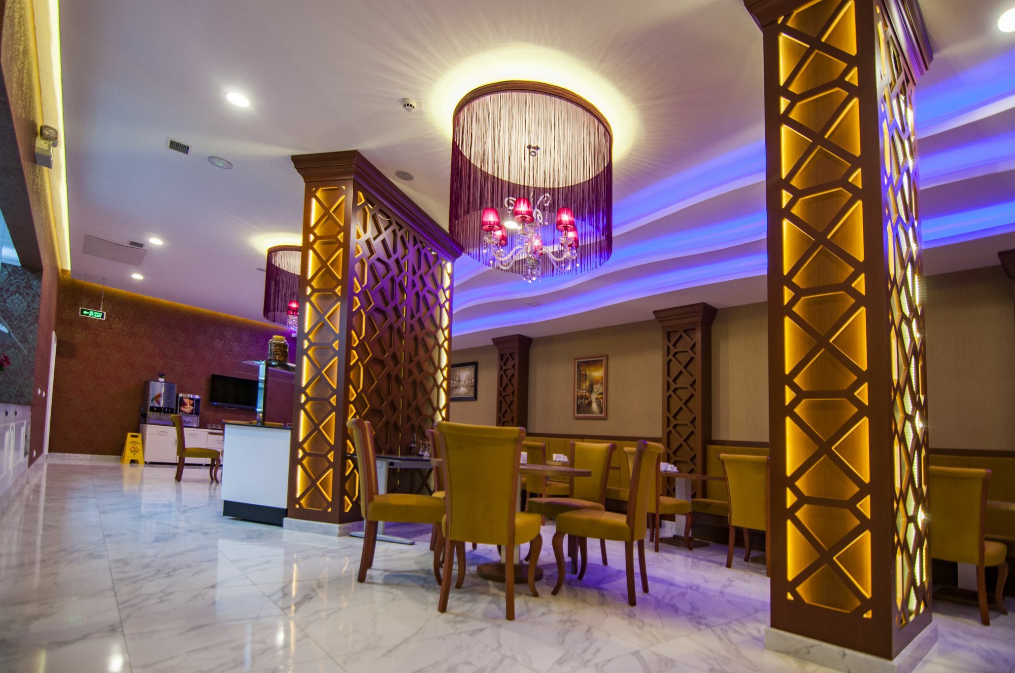 Otel Exelans 3*
